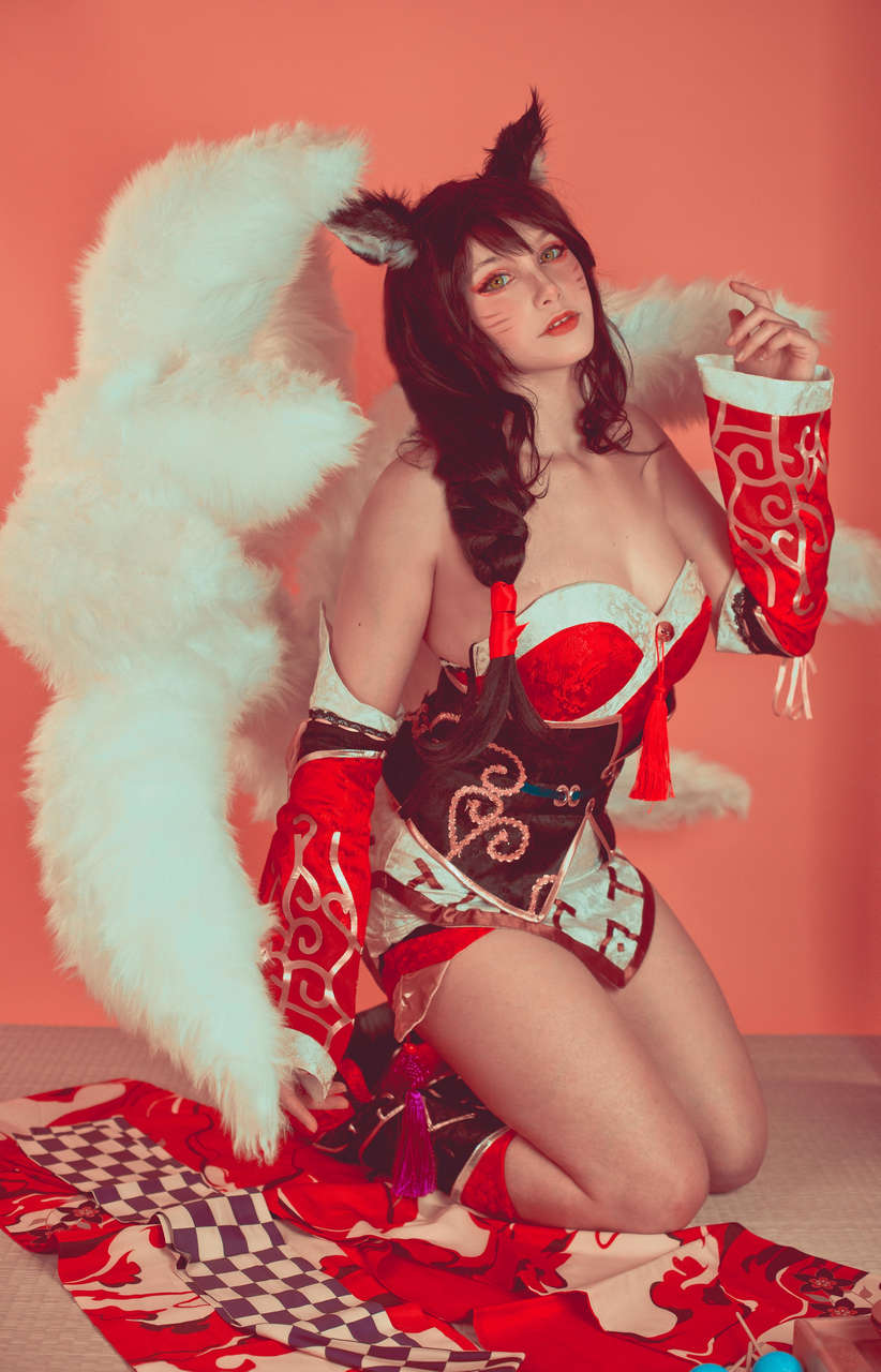 Ahri Cosplay By Alexandre Is Fluff