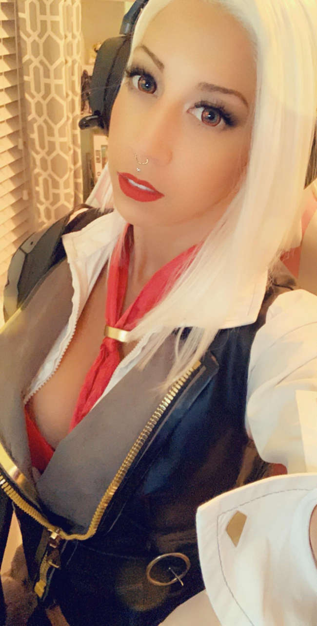 Cosplaying Ashe As I Play Overwatch Cindrella Cospla