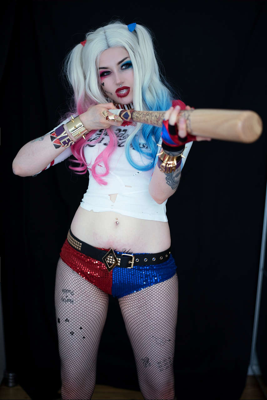 Harley Quinn Cosplay By Starjuice 