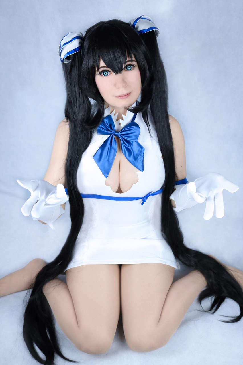 Hestia Is It Wrong To Try To Pick Up Girls In A Dungeon By Lysand