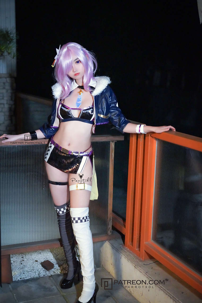 Mash Kyrielight Fate Grand Order Cosplay By Parrotxd