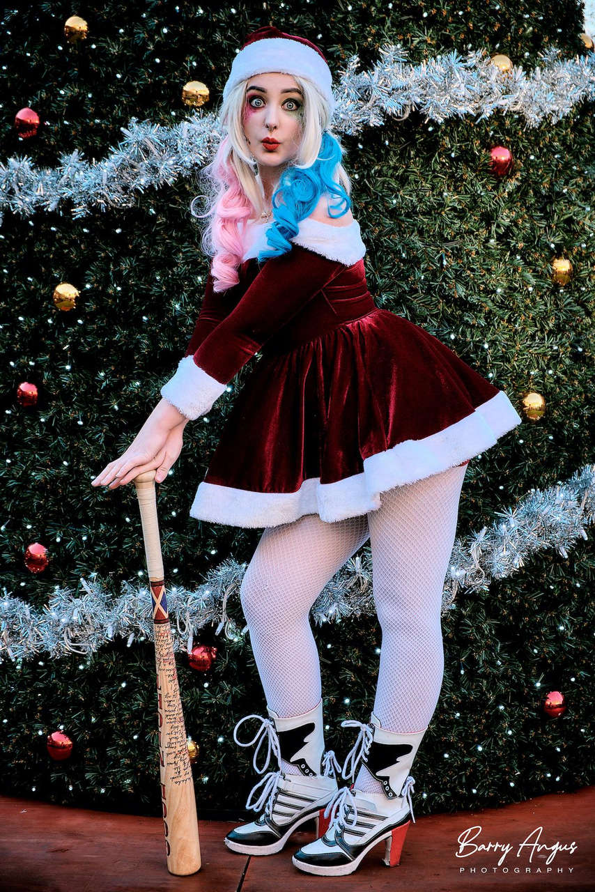 A Harley Quinn Christmas Gemma Louis