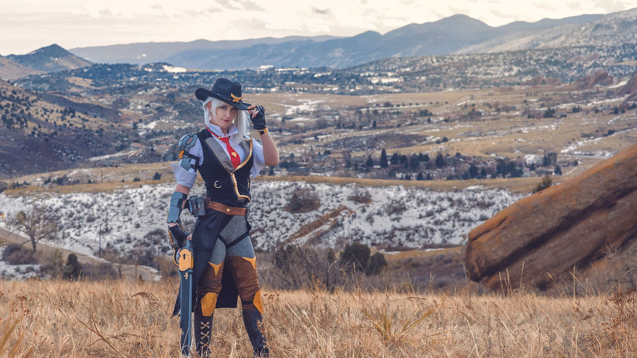 Ashe Cosplay From Overwatch Ig Calamity Jay