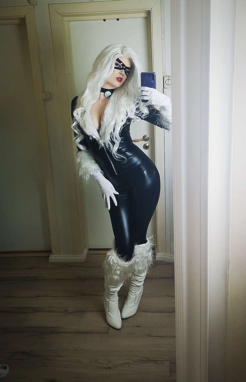 Black Cat By Tinemarieriis T