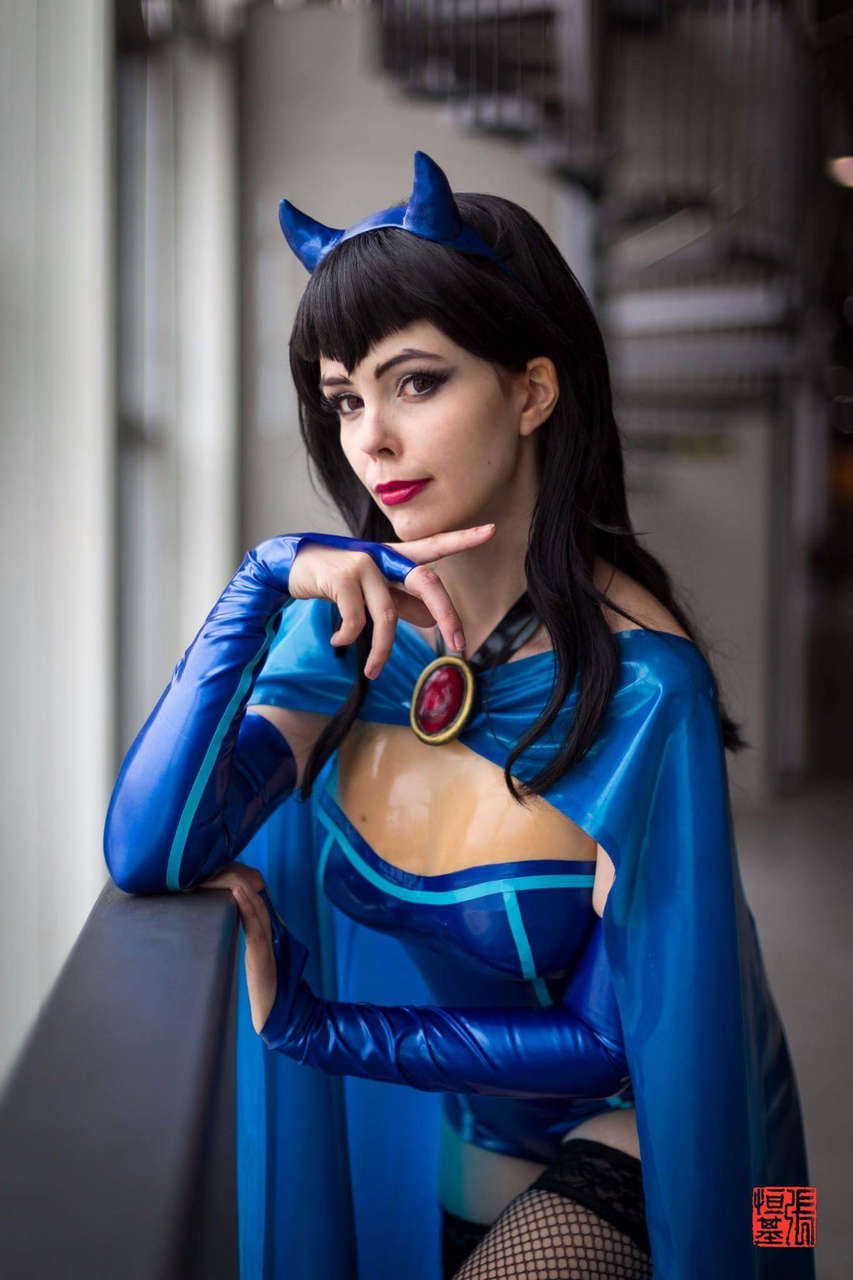 Bombshell Raven Cosplay By Calssara Photo By Food And Cospla