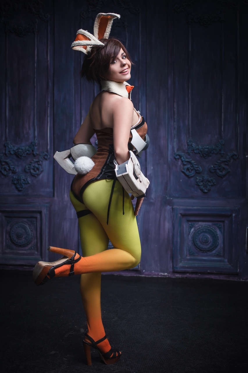 Bunny Tracer From Overwatch Cosplay By Fenixfatalis