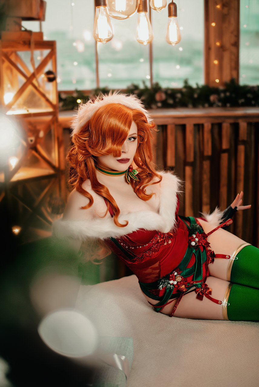Candy Cane Miss Fortune Lingerie Ve
