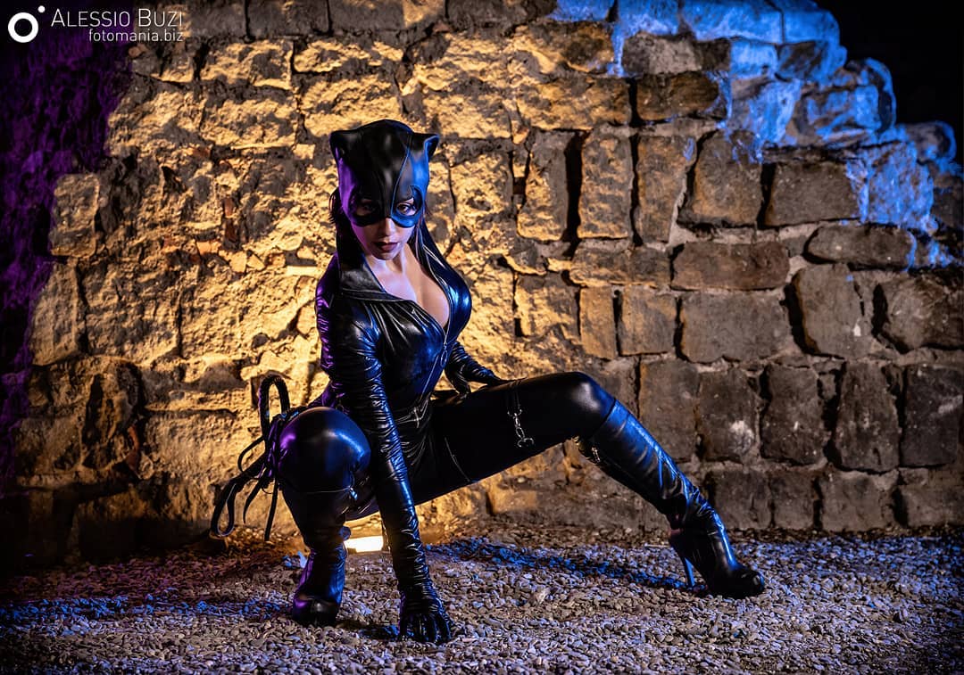 Catwoman By Crystal Emiliani Ig Fotomania Biz I