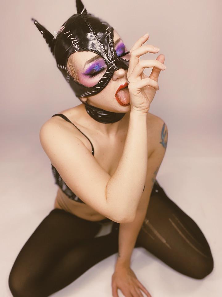 Catwoman By Xenazeitgeis