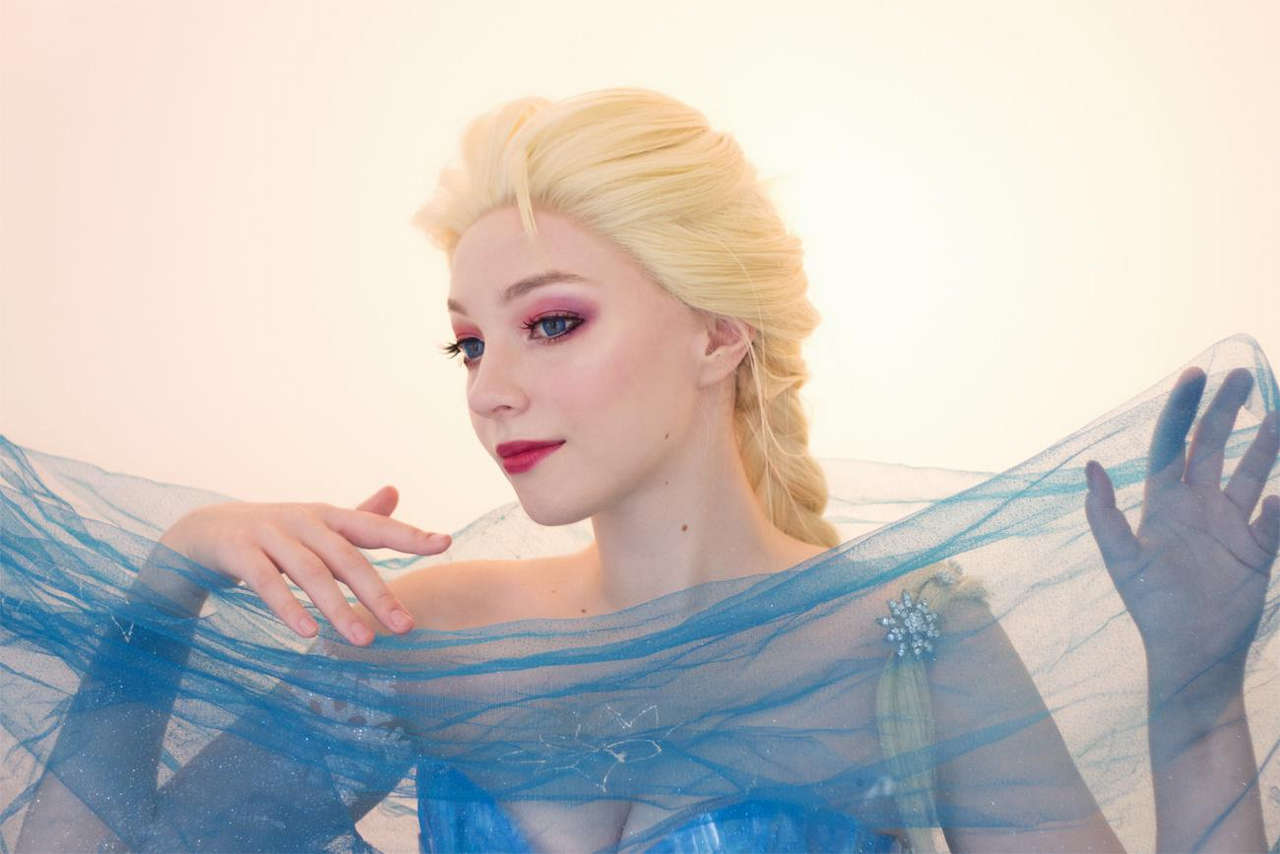 Elsa Frozen Cosplay By Sawak