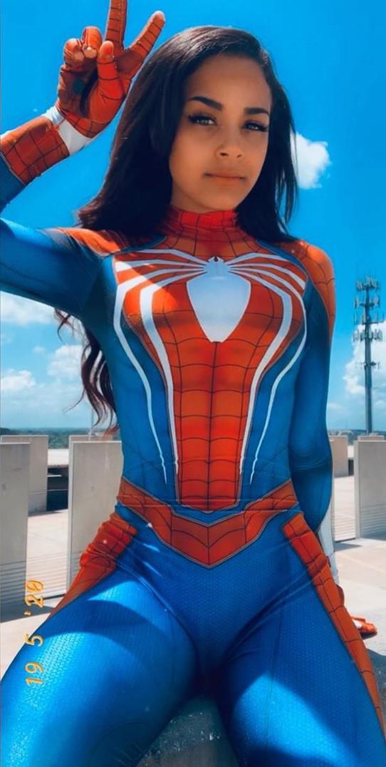 Erindabeautyy As Ps4 Spider Ma