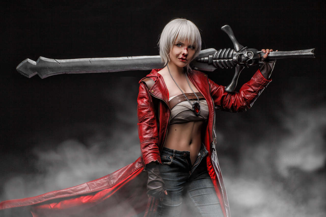Fem Dante From Devil May Cry Cosplay By Fenix Fatalis