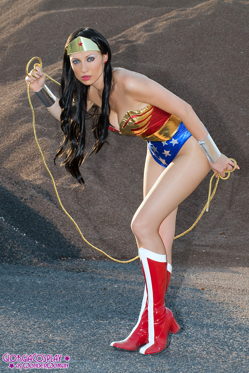 Giorgia Cosplay Wonderwoman