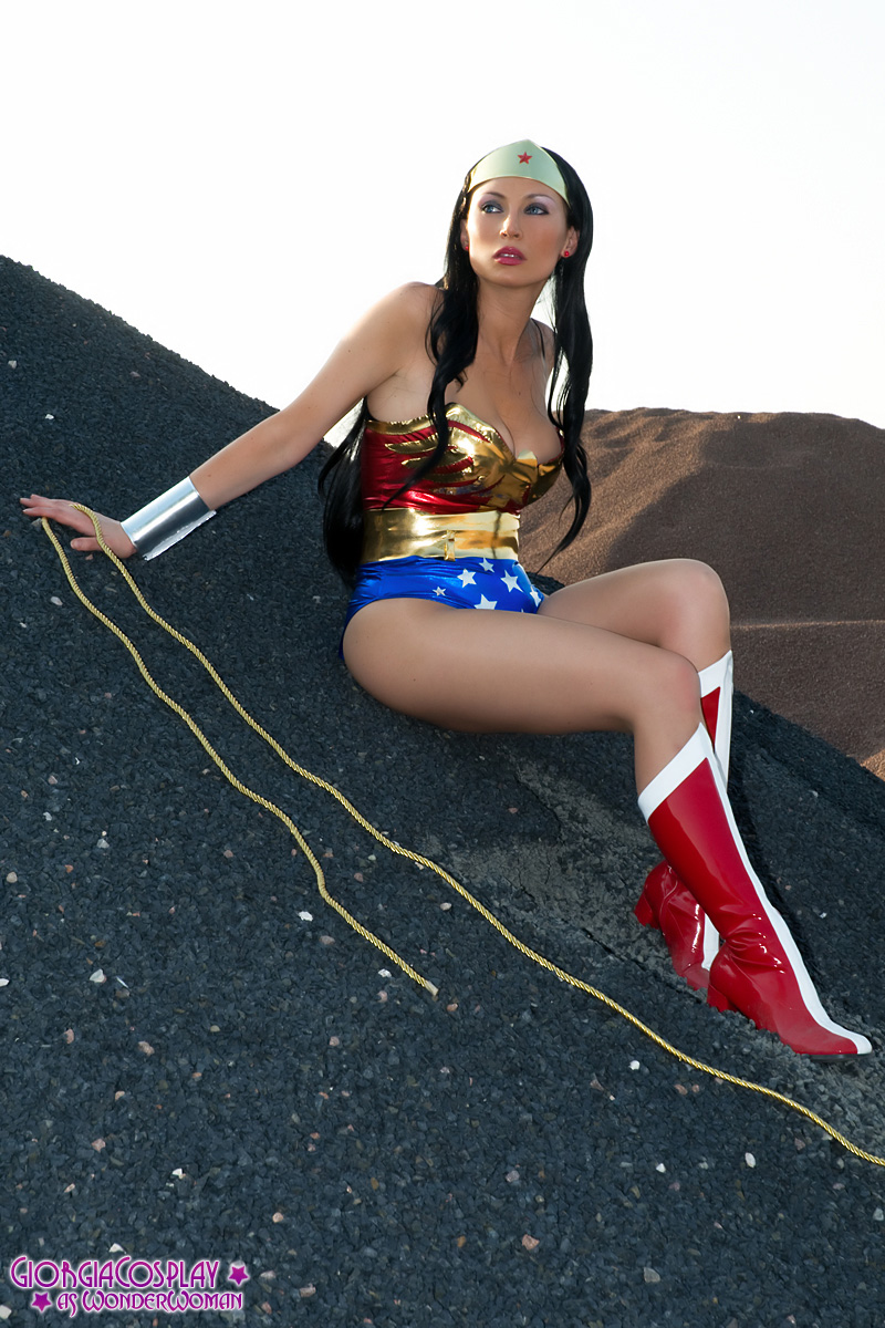Giorgia Cosplay Wonderwoman