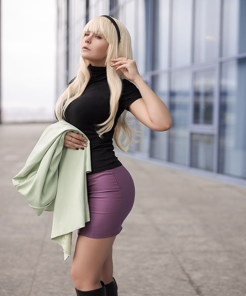 Gwen Stacy By Asami Gate I