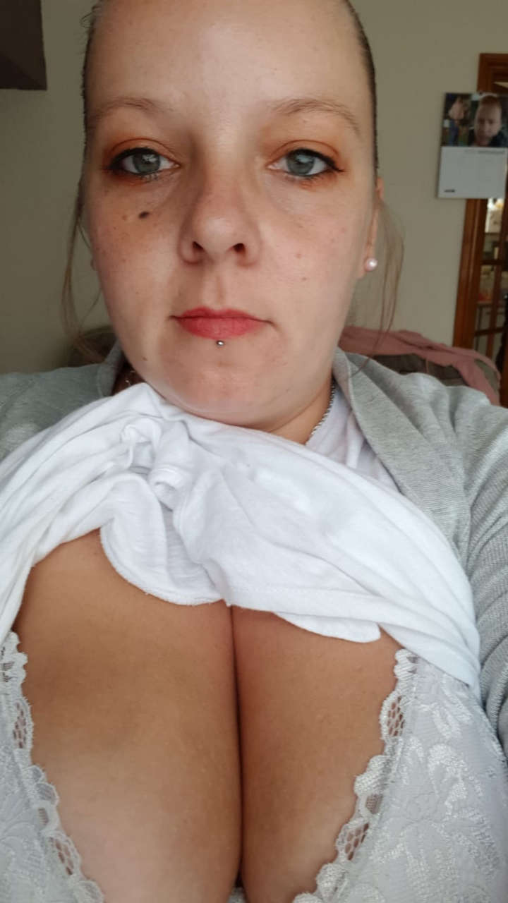 Hey All New To This Site Cum Give Me Some Feedback X