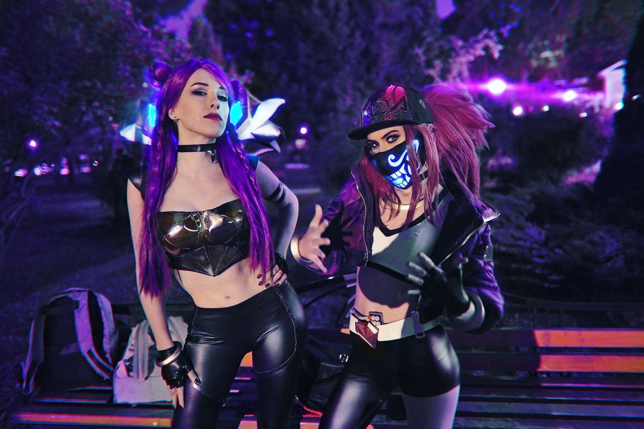 Its Kda Uh Kaisa And Akali League Of Legends Cospla