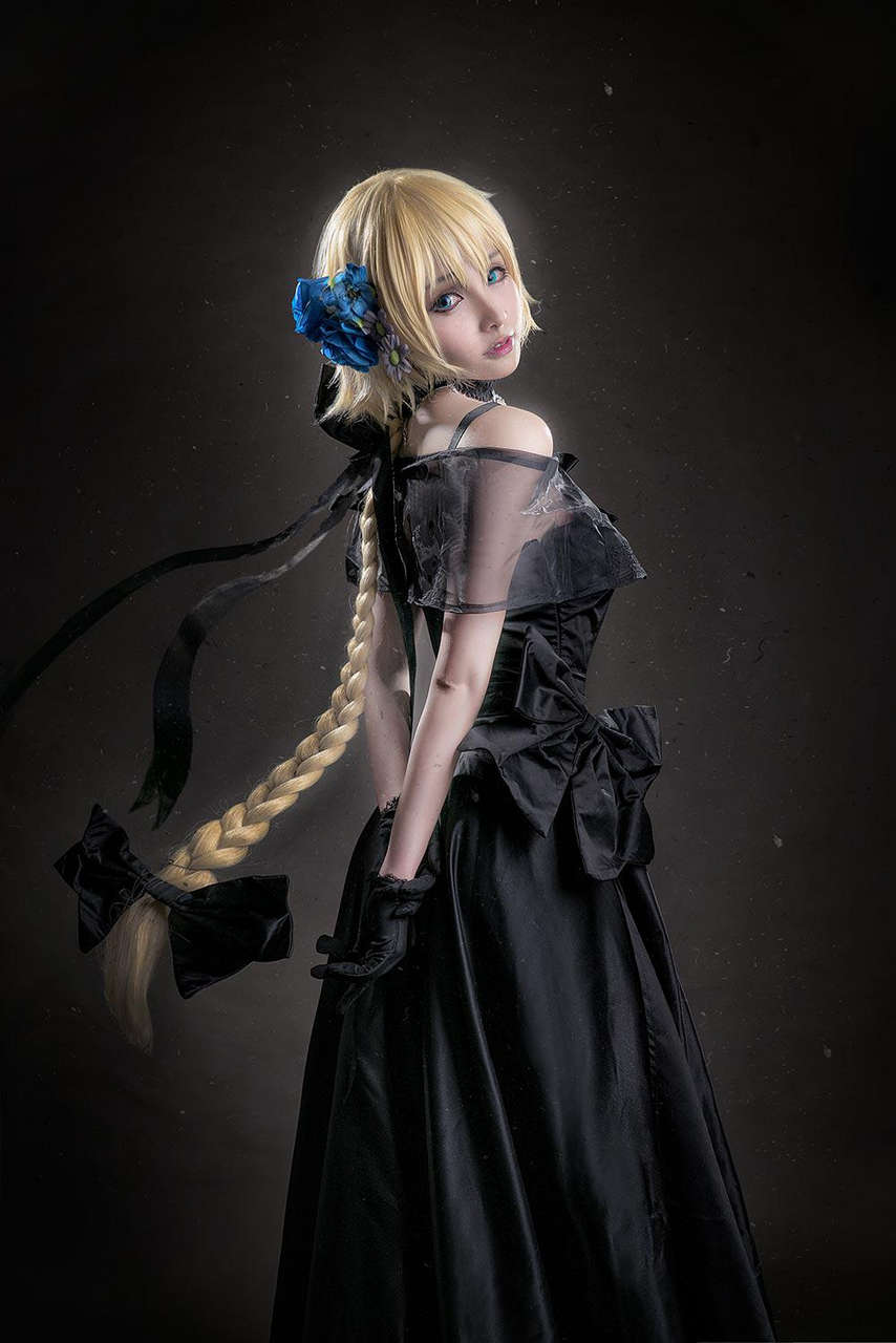 Jeanne Darc From Fate Grand Order Cosplaye