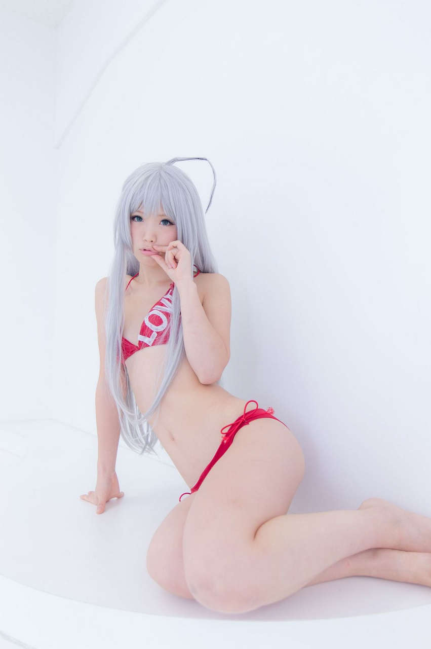 Kurasaka Kururu Creeps Rpx Weisss Bikini Disc Water Fine Erotic Images Put Together 3