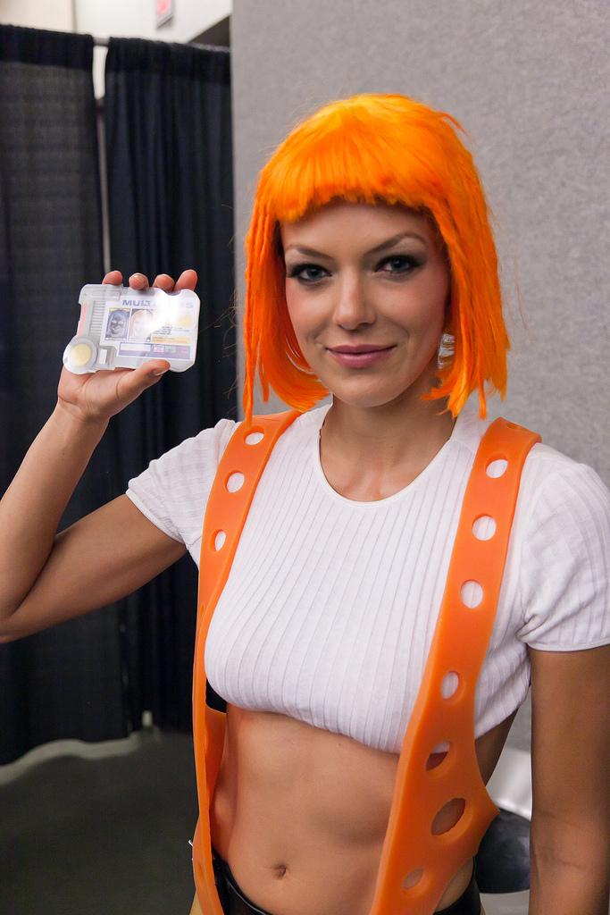 Leeloo Fifth Element By Adrianne Curr