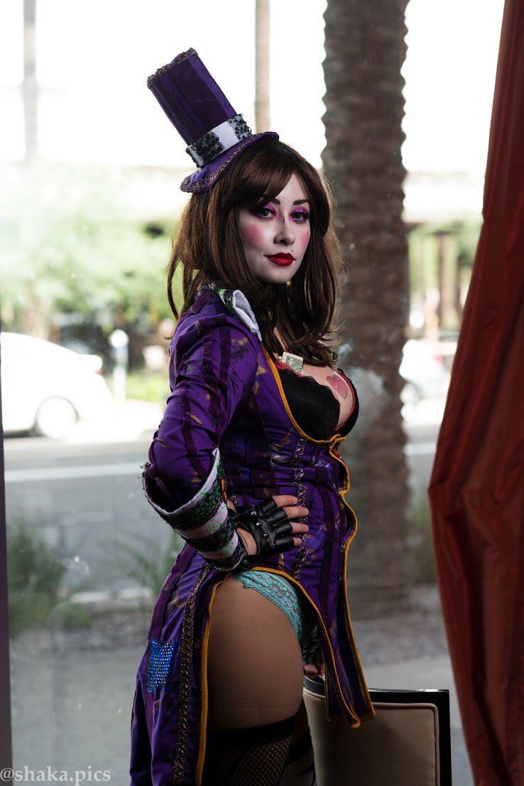 More Moxxi From The Lovely Maesburk