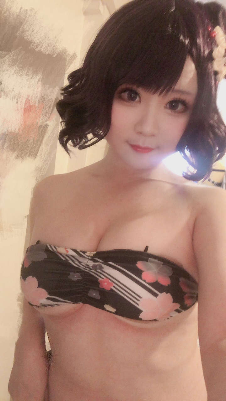 Nishi Chinese Sexy Cosplayer 12