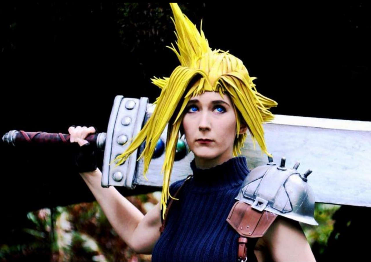 Oc My Friend Does Not Think Her Cosplay Is All That Great I Disagree Cloud Ff