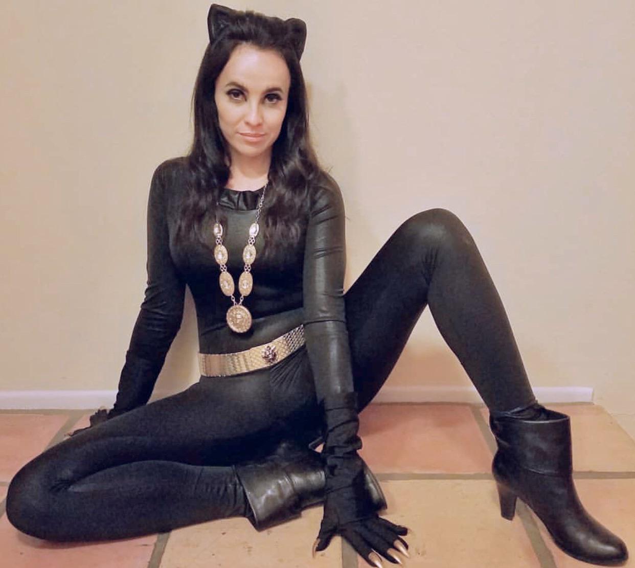 Old Style Catwoman By Evildorin