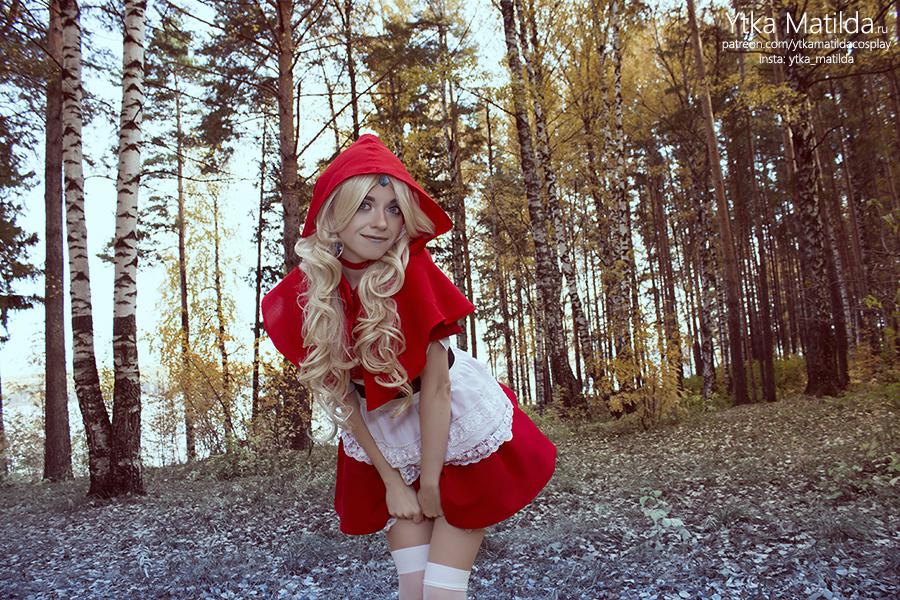 Original Red Riding Hood Crystal Maiden By Ytka Matild