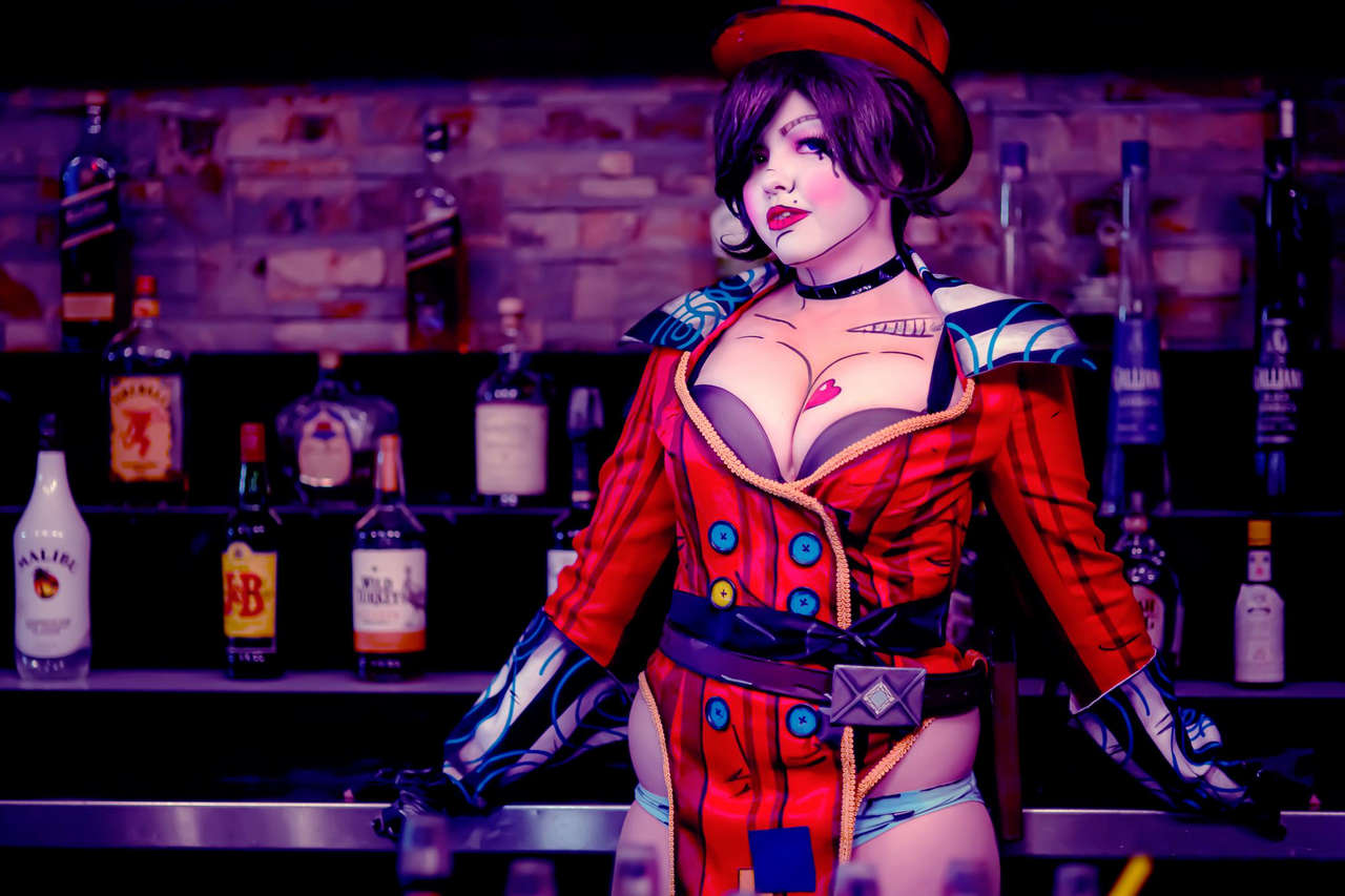 Photographer Foxfire Photography Celestial Cosplay From Borderlands As Mad Moxx