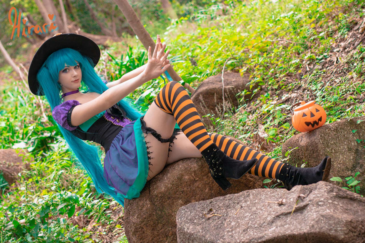 Pumpkin Witch Miku Hirarian