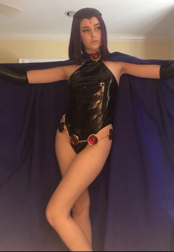 Raven Cosplay By Eightbitbell
