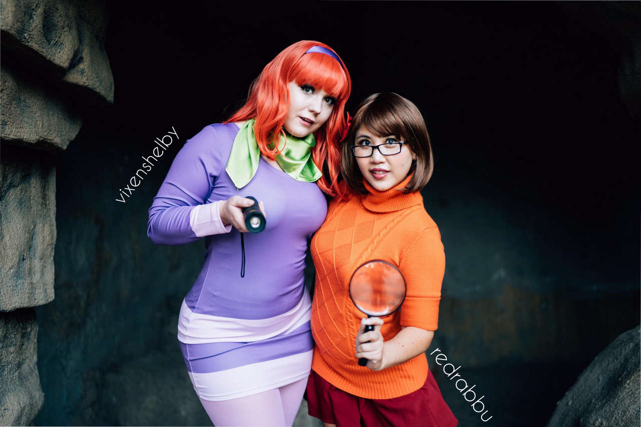 Self Daphne And Velma Collab With Redrabb