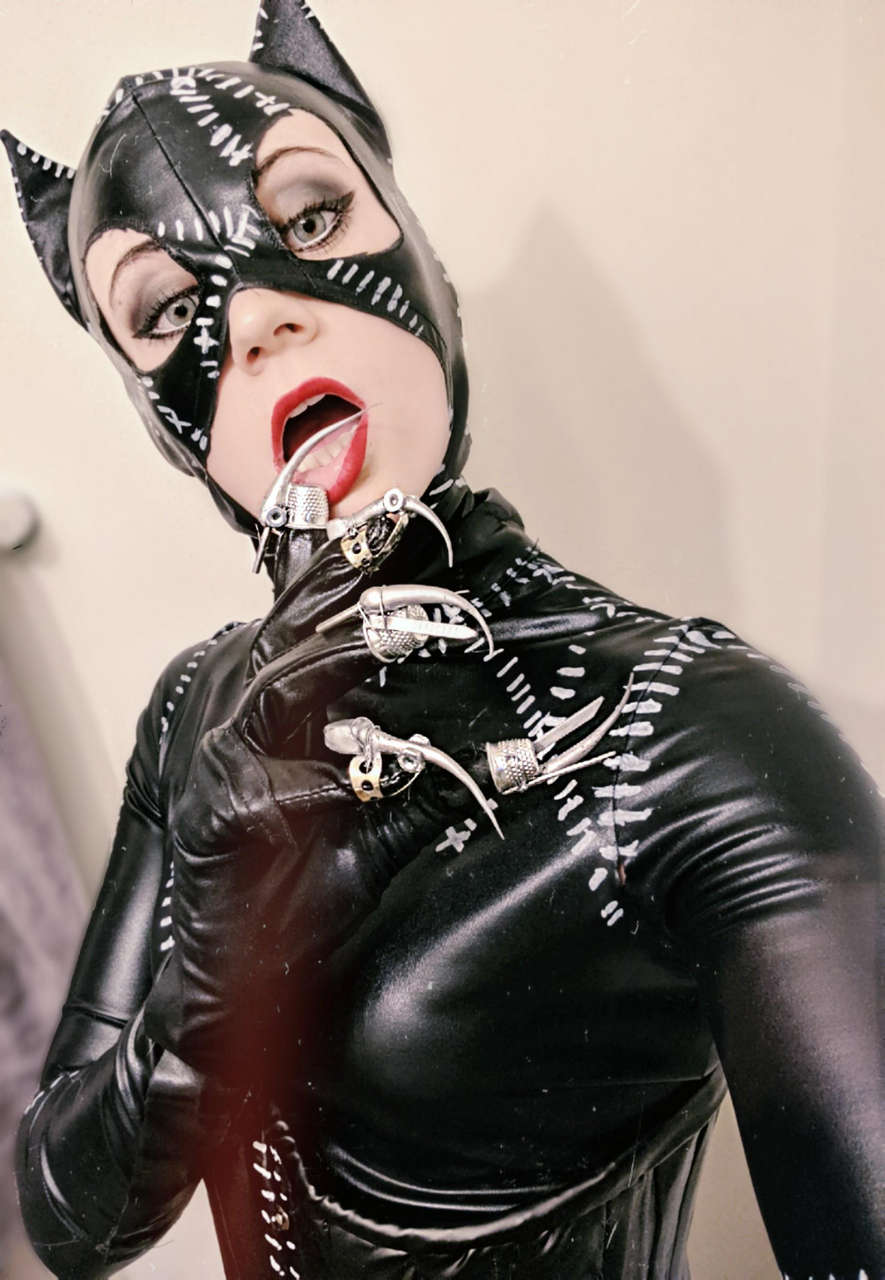 Self Getting Ready For My Catwoman Photoshoot Meo