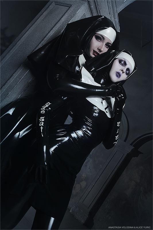 Self In The Arms Of Darkness By Violet Spider Andamp Aliceyuri