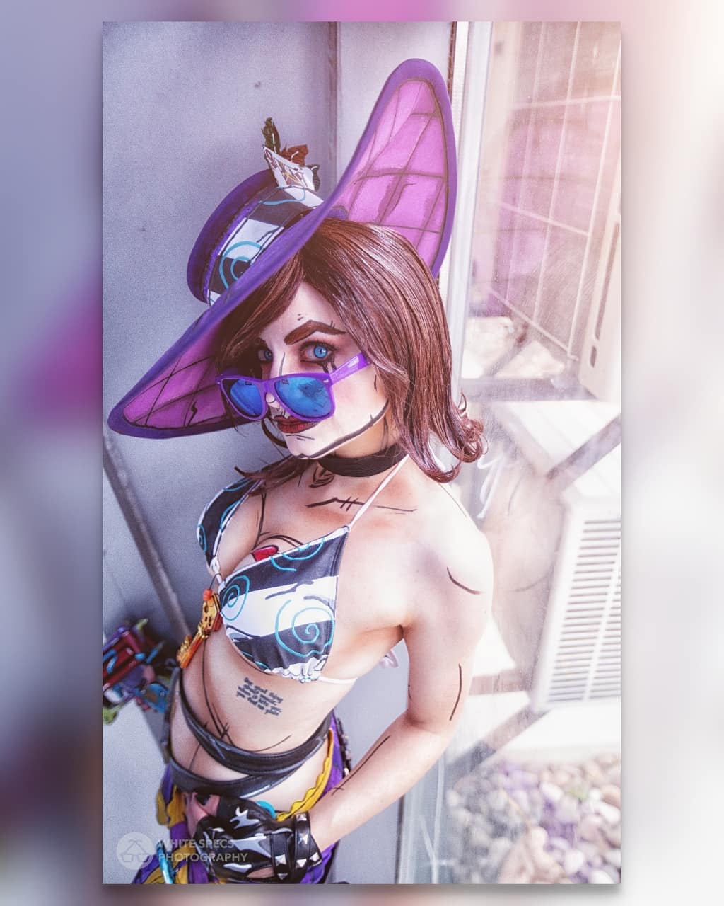 Self Mad Moxxi By Disfusional With Whitespecsphotograph