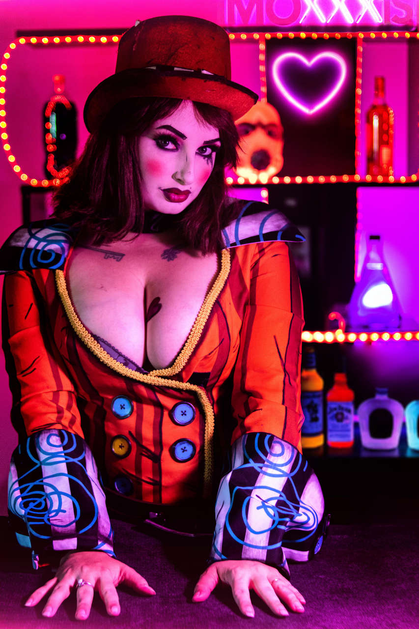Self Mad Moxxi By Jess Staardus