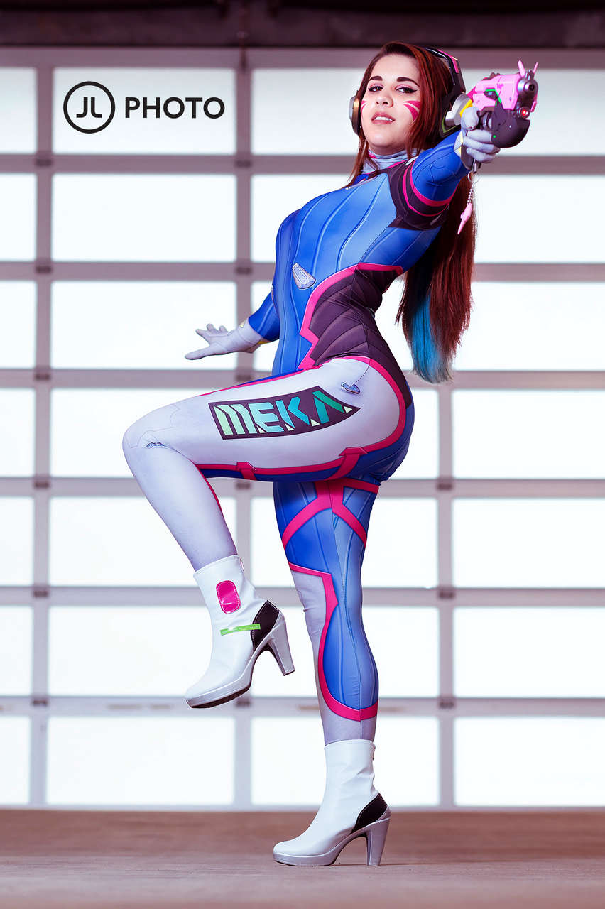 Self My D Va Cosplay From Overwatch Im Gonna Have To Shoot You Dow
