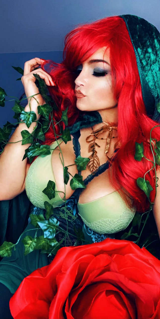 Self Nature Always Wins Poison Ivy Cosplay From Dc Batman Sofia Sovixpi