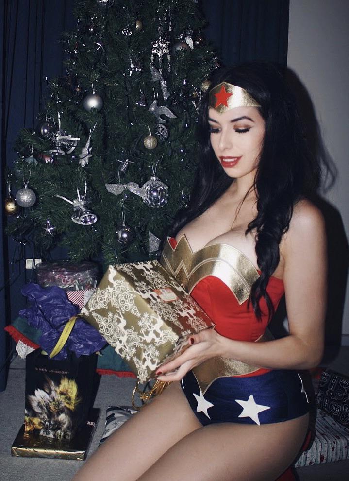 Self Wonder Woman By Phoenixrai Happy Christmas Eve From Australi