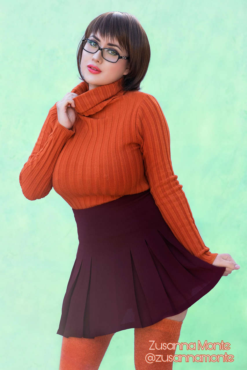 Self Zusanna Monte As Velma Dinkley From Scooby Do