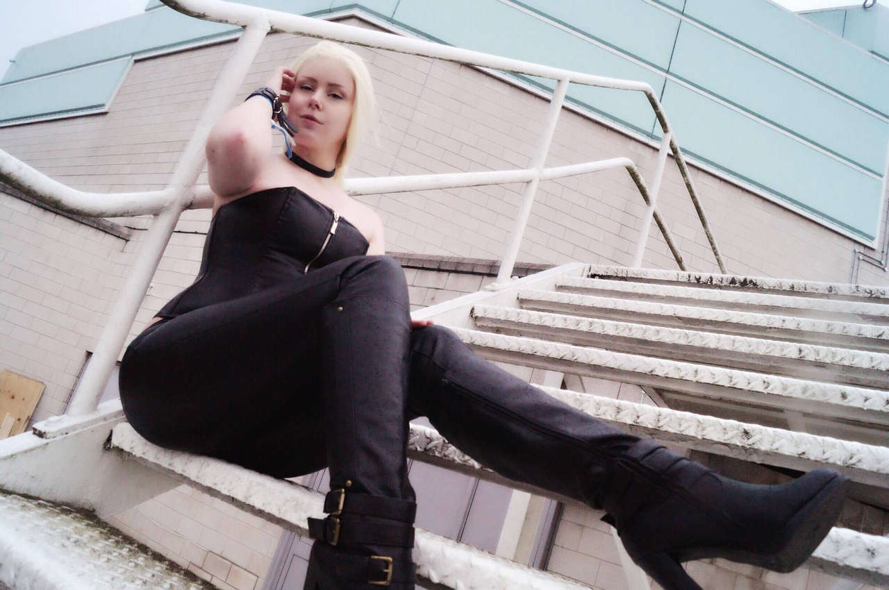 Selfpost Devil May Cry Trish Cosplayer Natslapkitte
