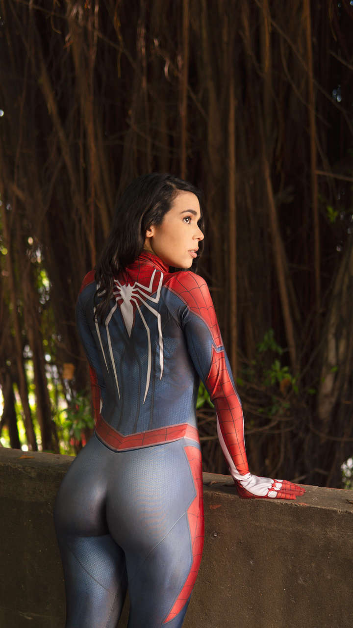 Spidergirl Cosplay Sel