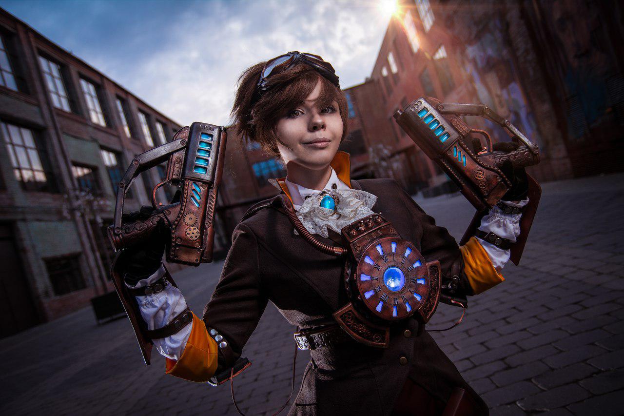 Steampunk Tracer From Overwatch Cosplay By Fenixfatalis