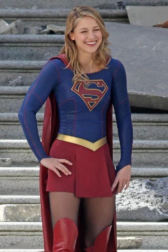 Supergirl Melissa Benoist Backstag