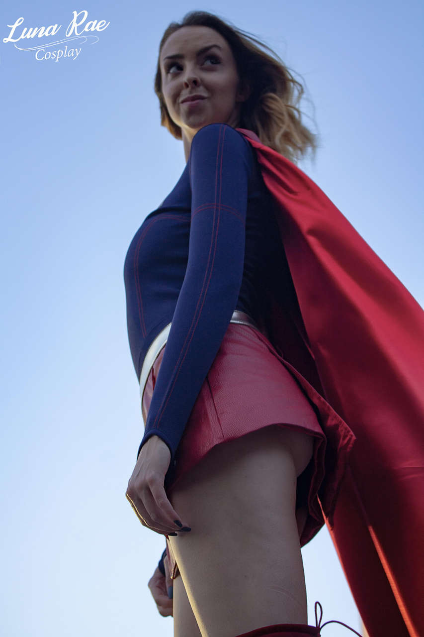 Supergirl Upskirt By Lunaraecosplay Sel