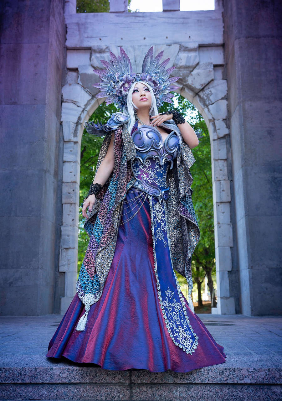 The Empyrean Empress By Yayahan T