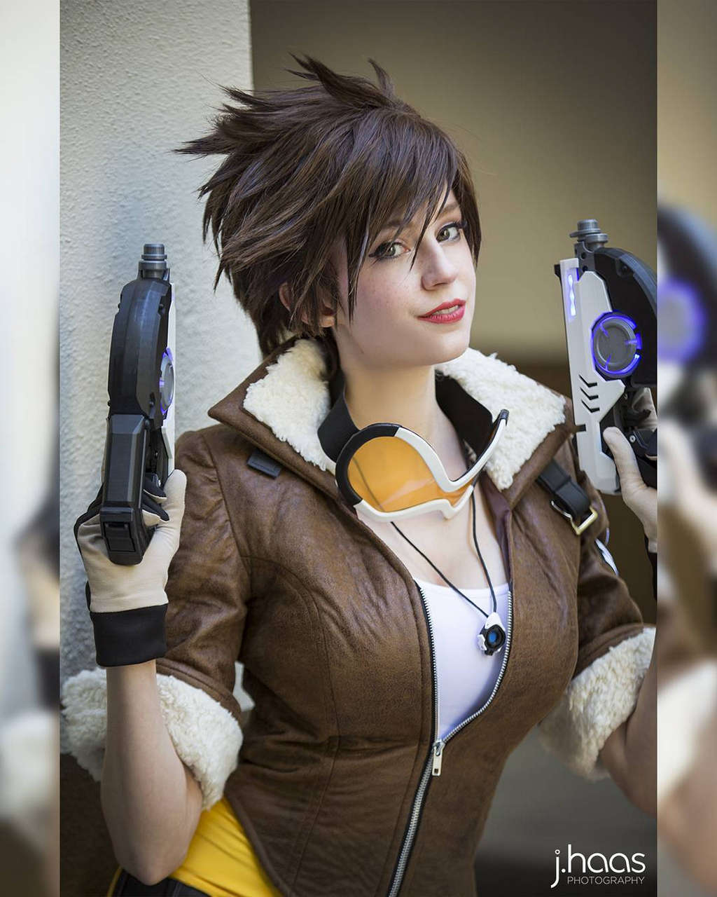 Tracer Cosplay By Sheena Duquett