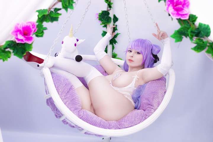 Yoshinobi Nude Unicorn