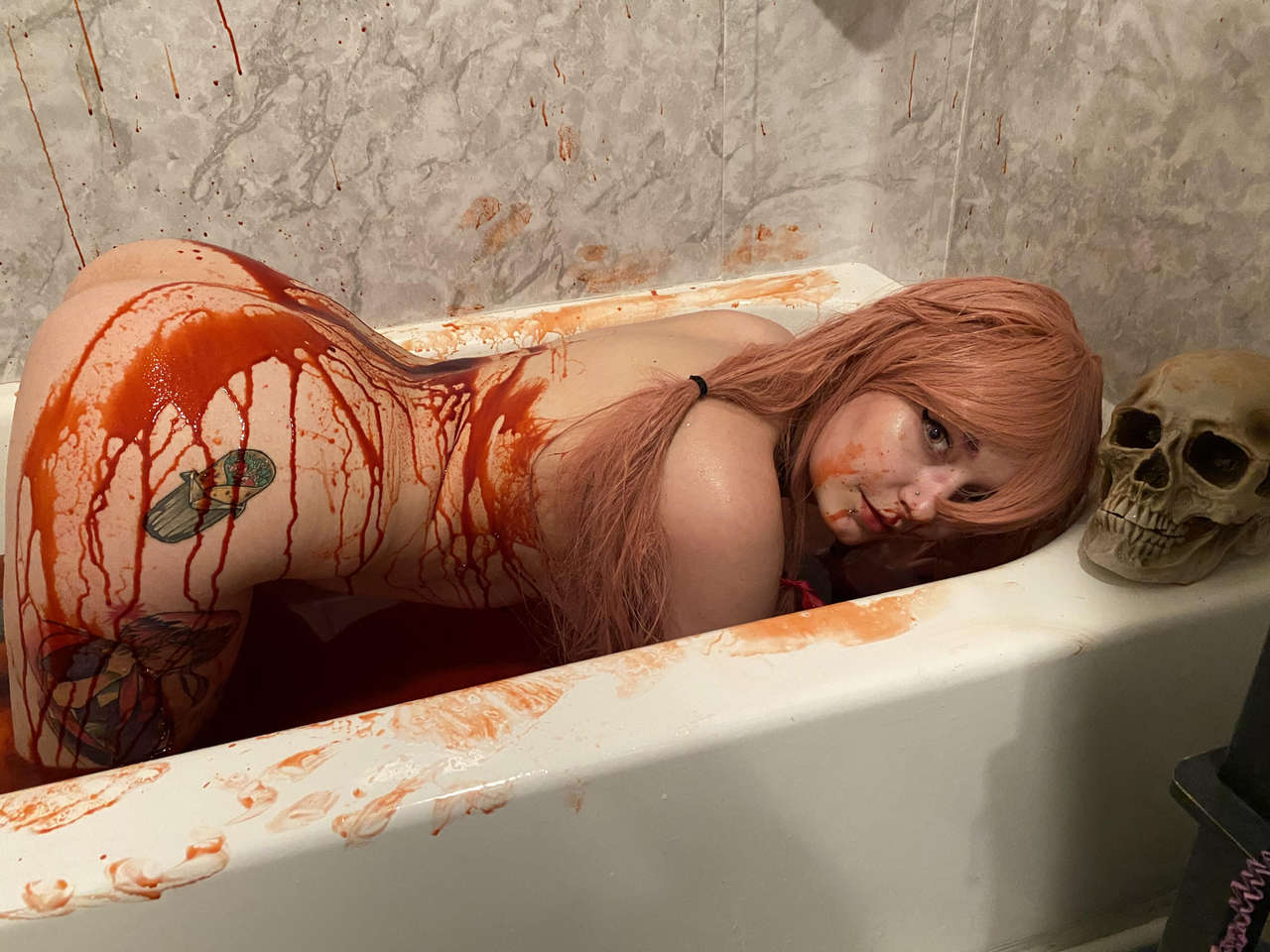 Yuno Gasai Bathing In The Blood Of Those Who Looked At Yuk